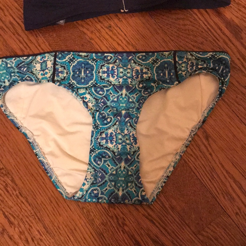 blue pattern bikini set - Picture 4 of 7